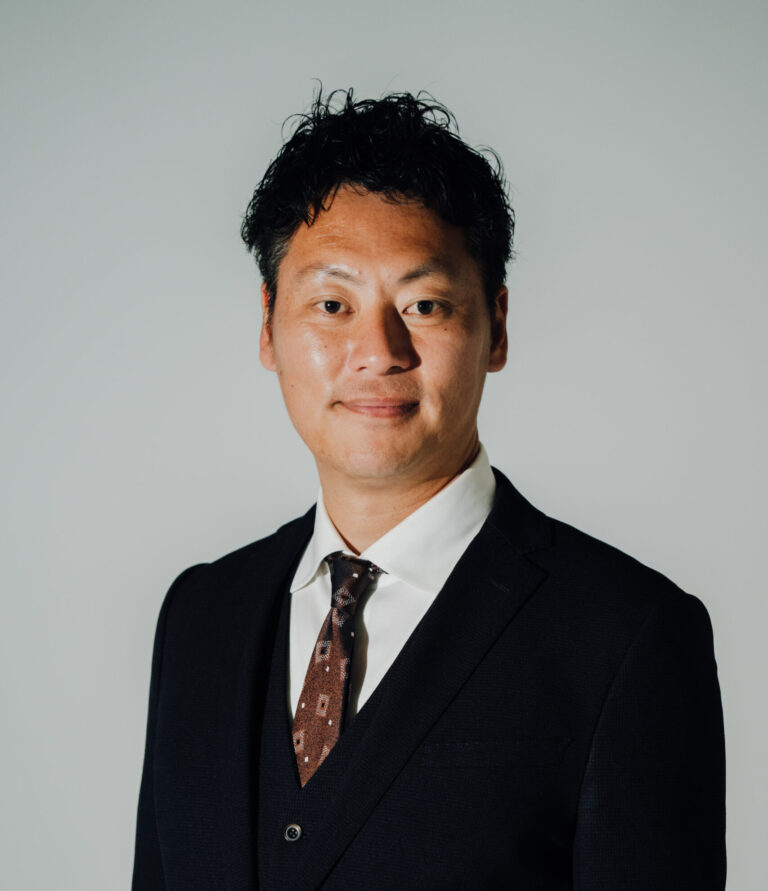 南 哲平